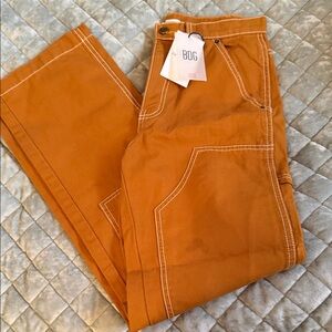 NWT BDG Rust , burnt Orange Utility Work Pants with White. They are not orange.